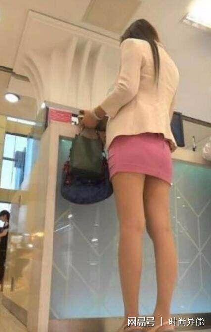 妈妈 丝袜 屁股,妈妈视角下的丝袜美臀诱惑